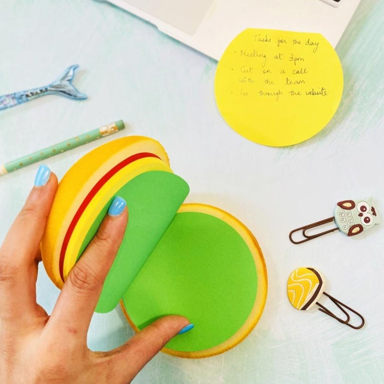 8073 Burger Shaped Notepad / Sticky Notes / Memo Pads, Unique Mini Notes (Multicolor)