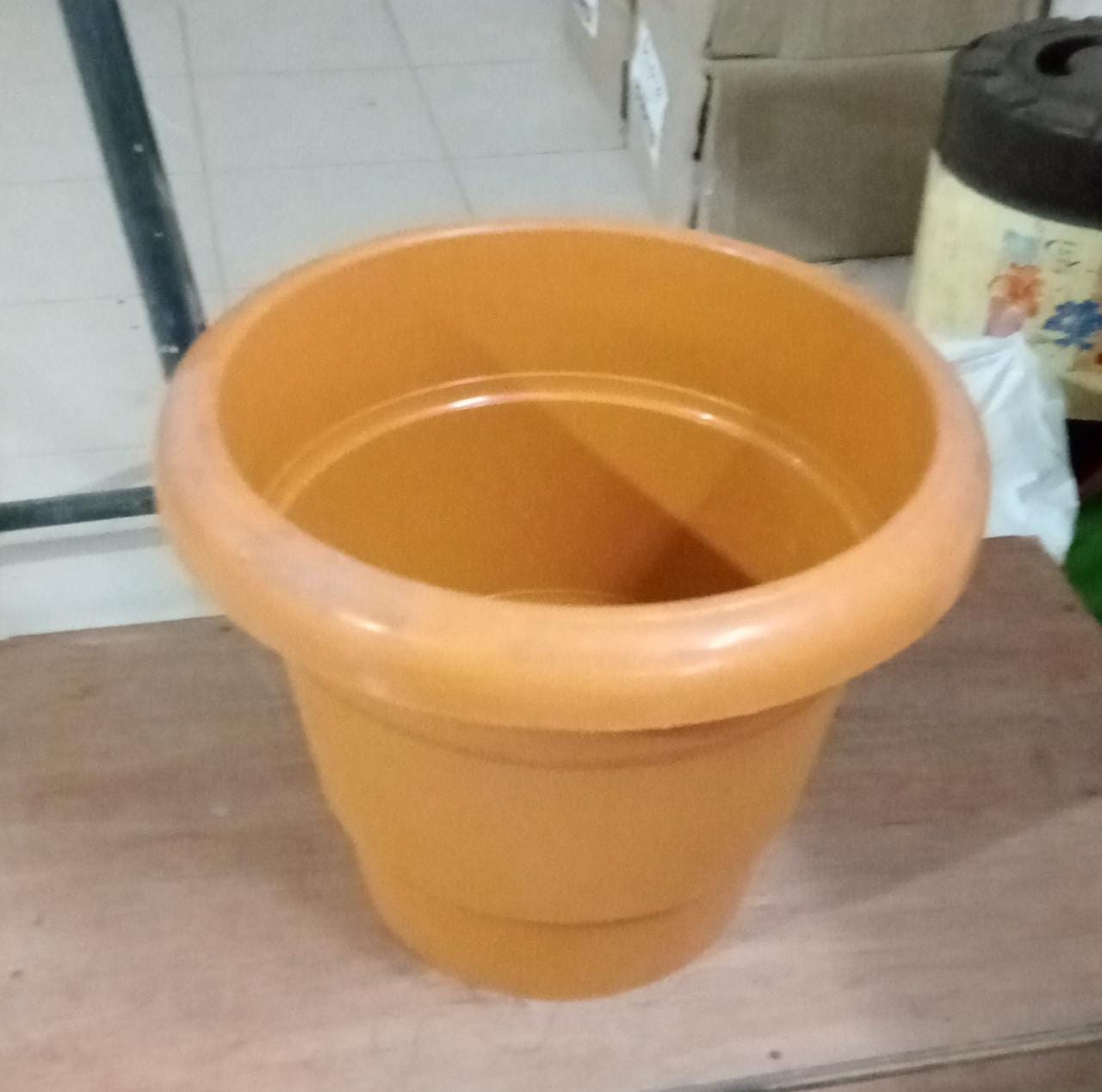 Garden Heavy Plastic Planter Pot/Gamla  (Brown, Pack of 1) 